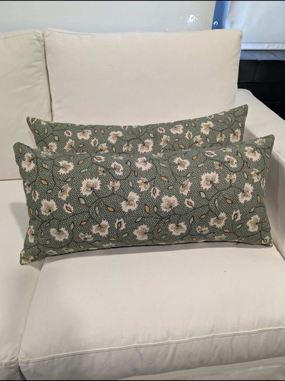 Green Floral Lumbar Pillow Set